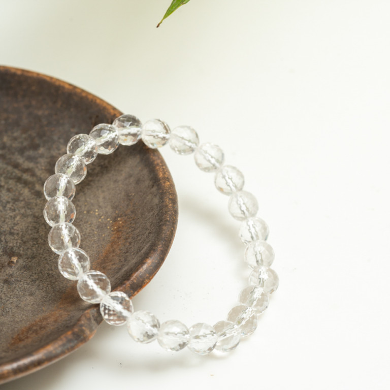 CRYSTAL CUTTING BRACELET